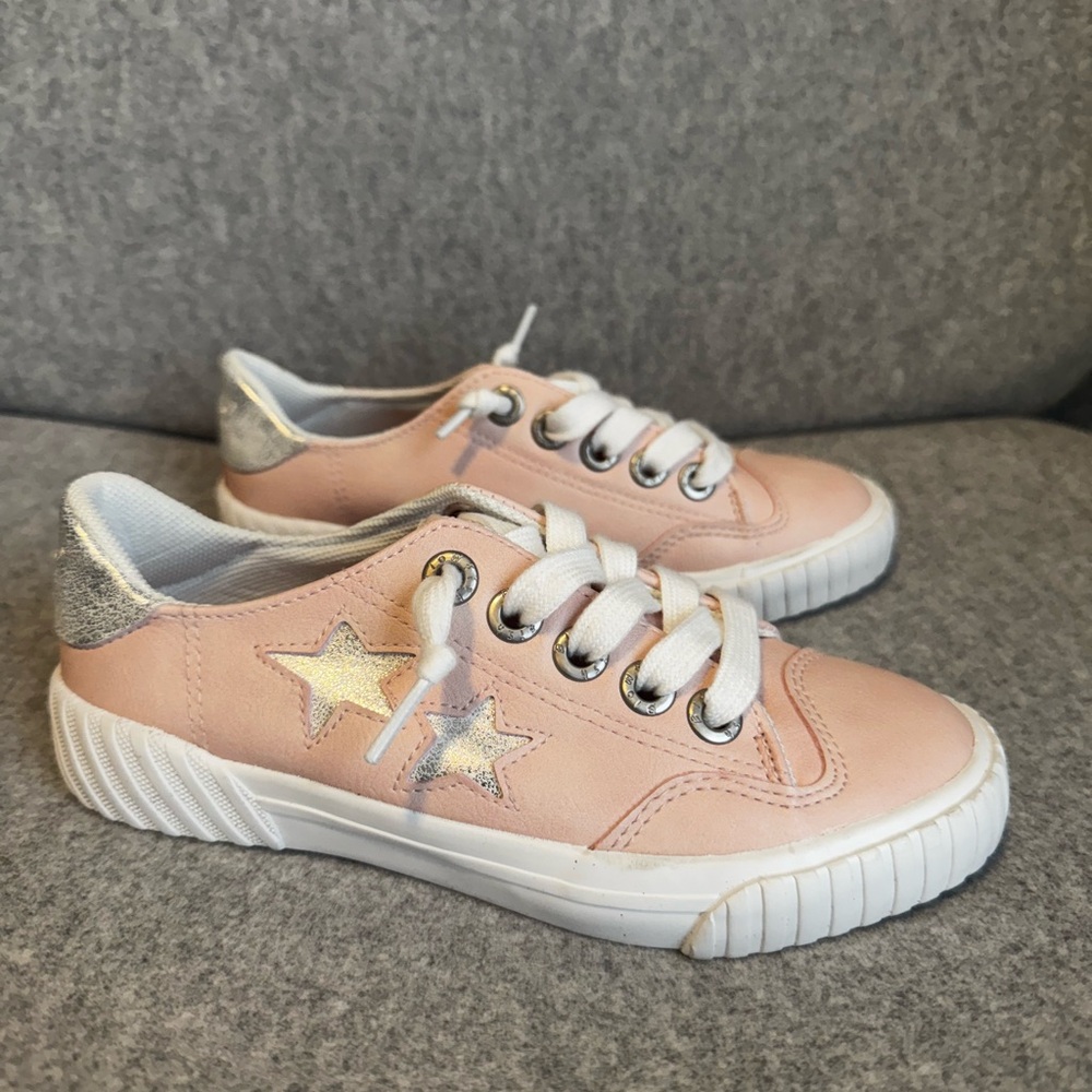 Girl’s Blowfish Sneakers 13 NWOB